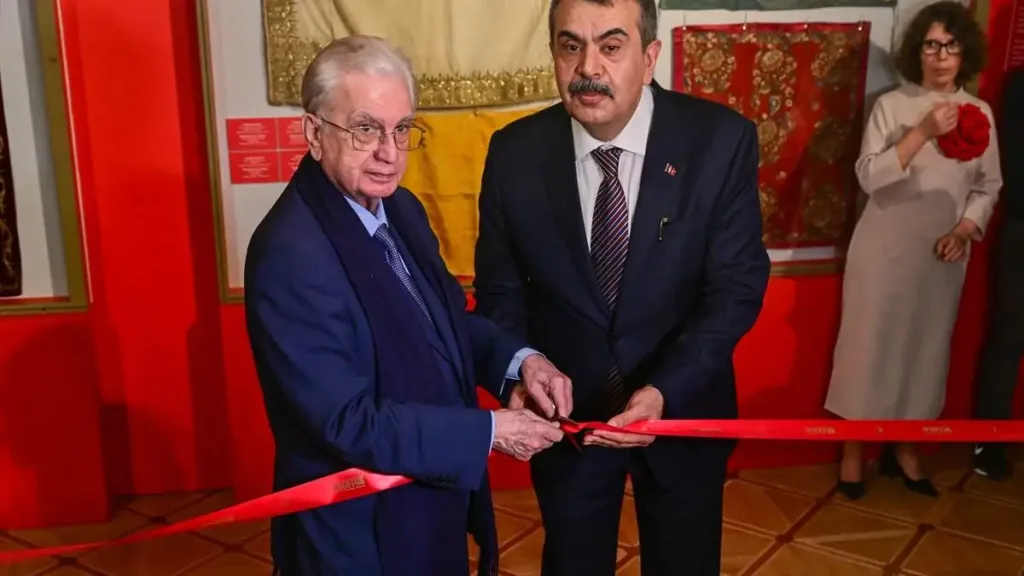 “Gelin Hazineleri” Rusya’da Ermitaj Müzesi’nde sergilenmeye başladı