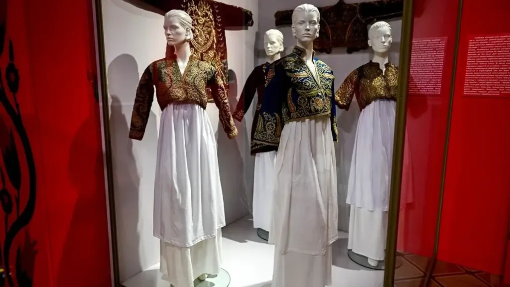 “Gelin Hazineleri” Rusya’da Ermitaj Müzesi’nde sergilenmeye başladı