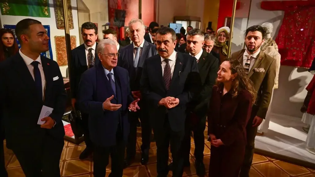 “Gelin Hazineleri” Rusya’da Ermitaj Müzesi’nde sergilenmeye başladı