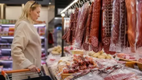 Rusya, Türkiye’den sosis alımında frene bastı