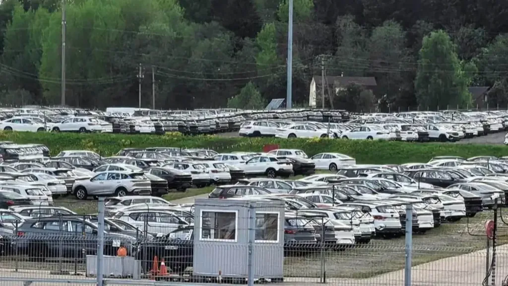 Rusya’da ikinci el otomobil ithalatında yılın rekoru kırıldı