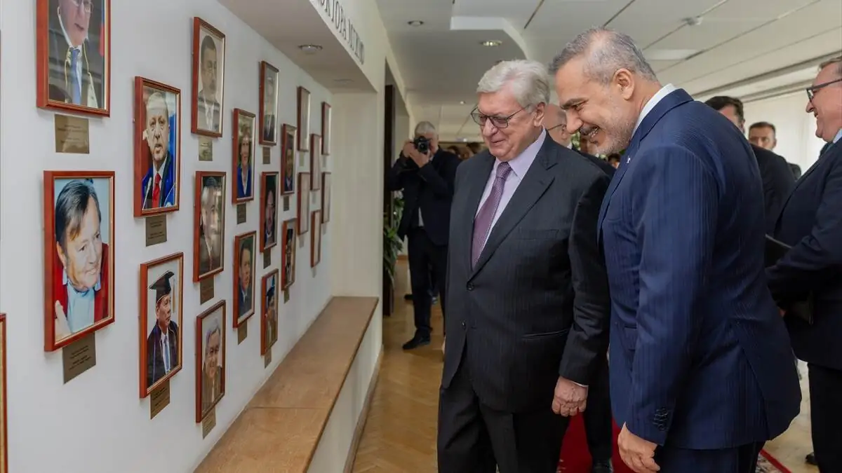 Bakan Fidan’a Moskova Devlet Uluslararası İlişkiler Enstitüsünden fahri doktora ünvanı