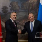 Lavrov: Türkiye sadece platform sağlamaya değil, faydalı olmaya da hazır