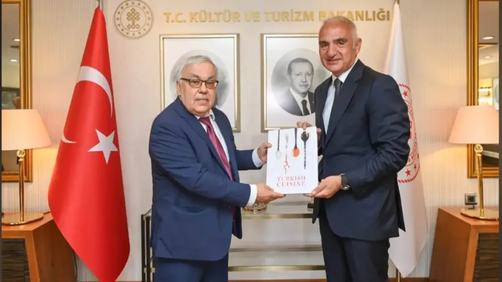 Bakan Ersoy, Rusya’nın Ankara Büyükelçisi Verşinin ile görüştü