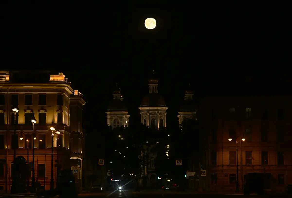 rusya-nin-st-petersburg-kentinde-aksam-aa-2026-07-30-11