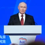 Putin, Kiev’in cephedeki ağır durum nedeniyle “barbarca” saldırılar düzenlediğini belirtti