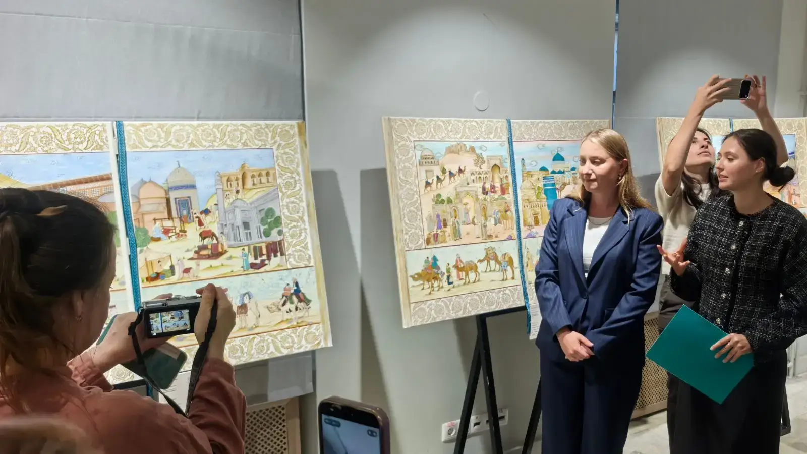 Moskova’da Türkiye’nin “İpek Yolu” sergisi açıldı