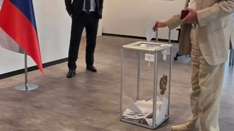 Verşinin, Türkiye’deki Rus vatandaşlarını oy kullanmaya çağırdı