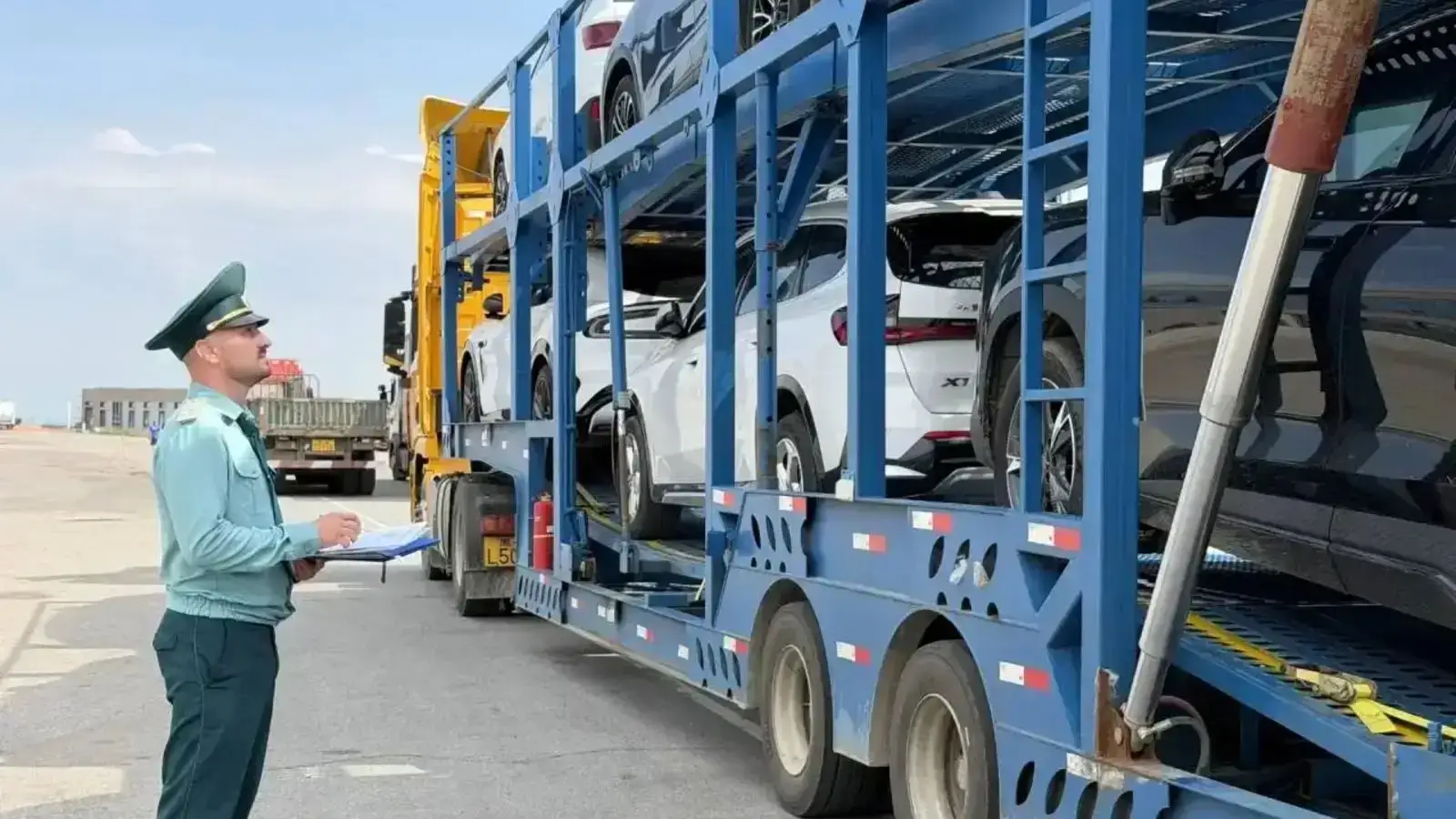 Uzak Doğu’da 8 ayda 284,4 bin taşıtın gümrük işlemleri yapıldı
