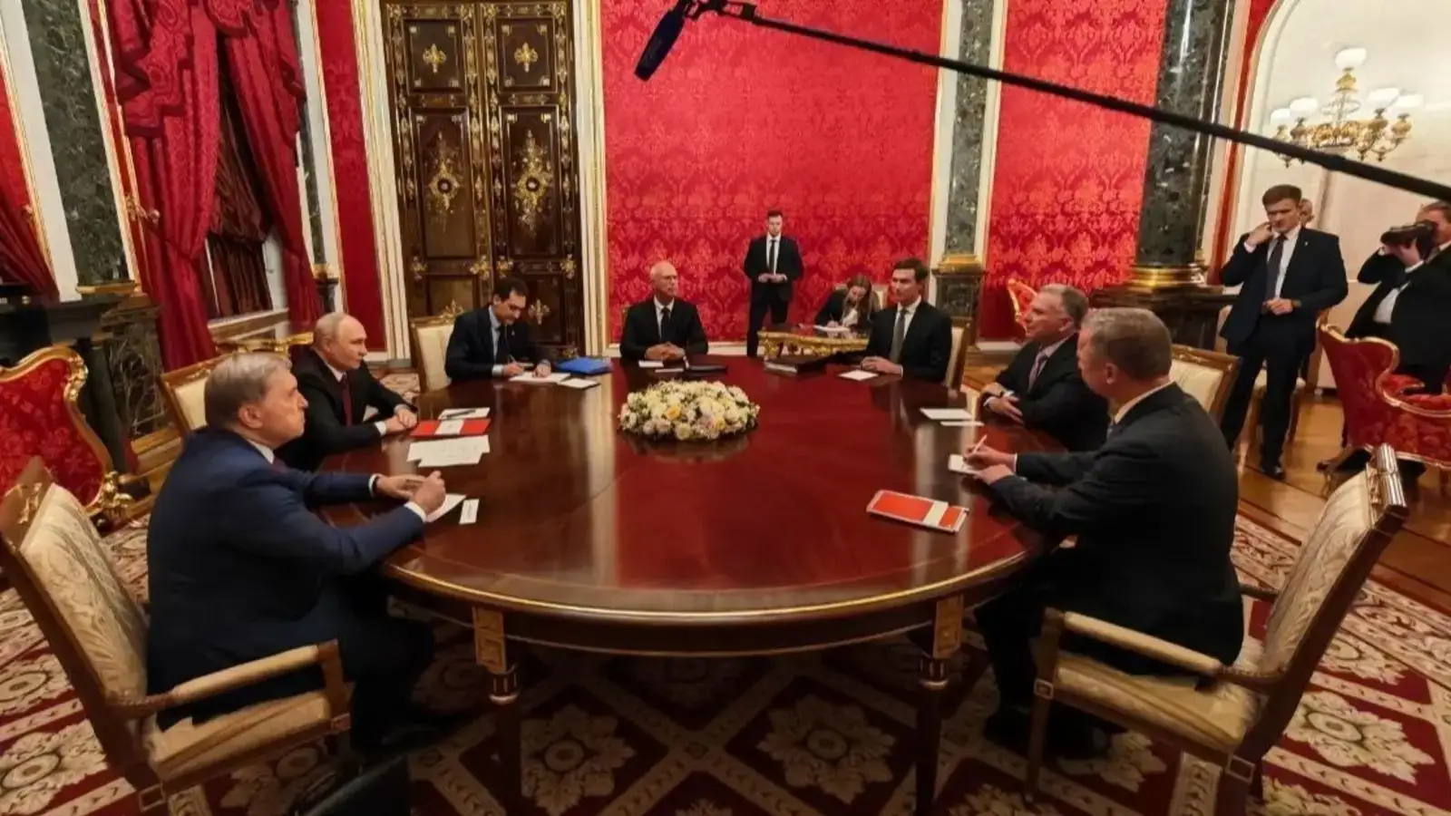 Putin’in ABD Başkanı Trump’ın temsilcileriyle görüşmesi başladı