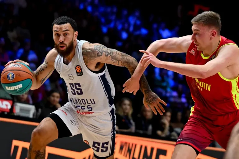 Anadolu Efes, Moskova’da Süper Kupa şampiyonu oldu
