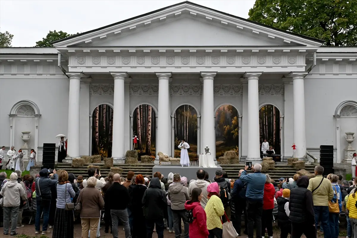 st-petersburg-pushkin-fest-festivali-aa-2026-09-06-18