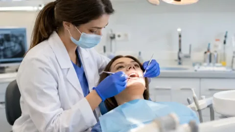 Rus bilim insanlarından diş implantasyonunda doku yenilenmesini hızlandırmayı amaçlayan malzeme