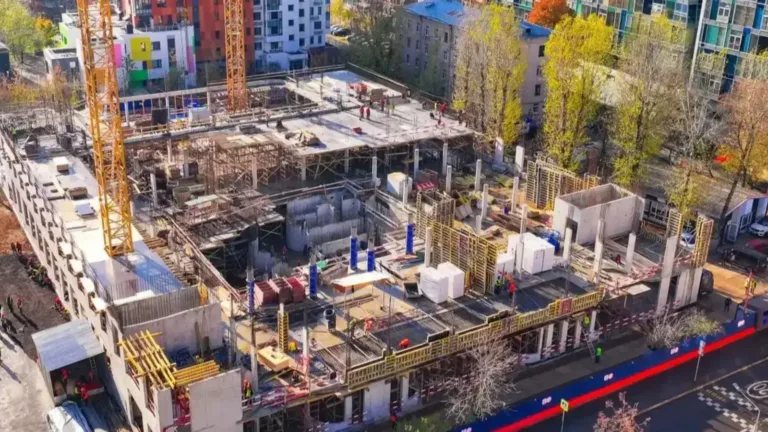 Rusya’da inşaat sektörüne yapay zekâ destekli denetim: Dronlar 2027’de devreye girecek
