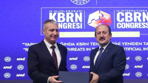 Rusya ve Türkiye, Ankara’daki uluslararası KBRN kongresinde iş birliğini görüştü