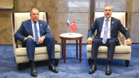 Dışişleri Bakanı Fidan, Rus mevkidaşı Lavrov ile görüştü