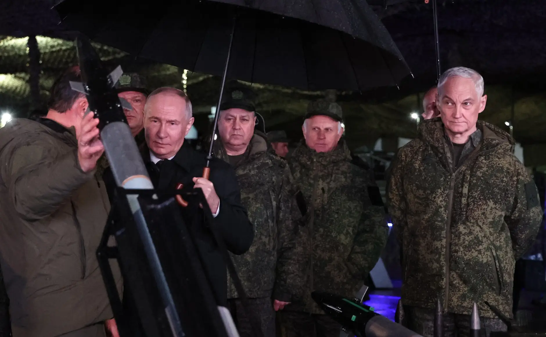 Putin, “Merkez-2026” stratejik komuta ve kurmay tatbikatını izledi