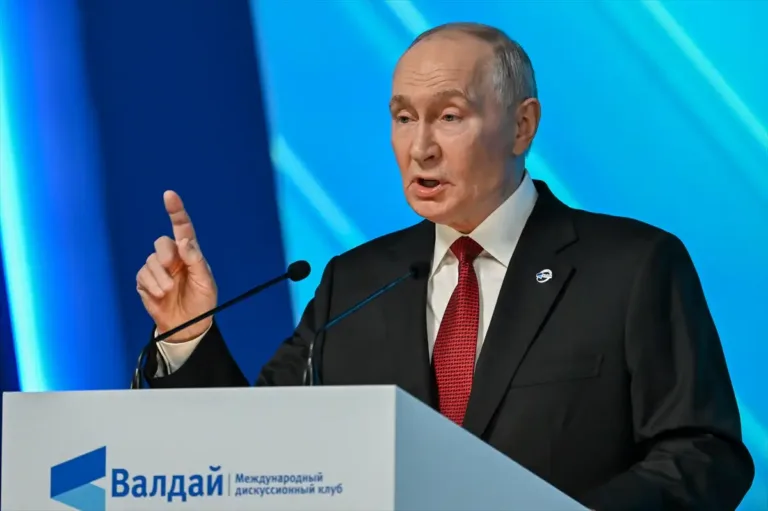 Putin, Rusya’ya doğrudan saldırıda tüm silahların kullanılmasının gündeme geleceğini belirtti