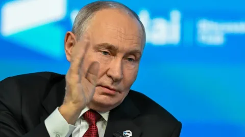 Putin: “Avrupa’daki protestoların nedeni yönetimlerin kendi hataları”