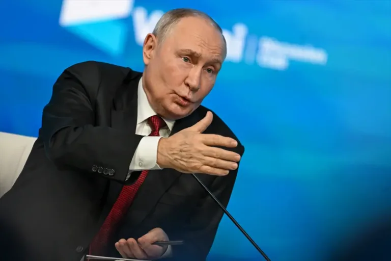 Putin, Rus petrol rafinerilerine saldırıların zararını GSYH’nin yüzde 1’i olarak değerlendirdi