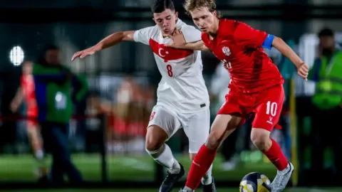 Rusya, Türkiye’yi 4-1 yenerek 15 yaş altı turnuvasında beşte beş yaptı