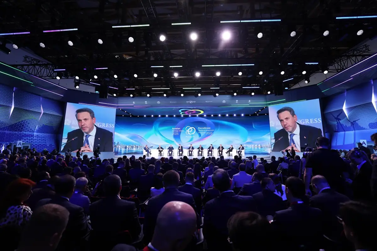 Bakan Bayraktar, Moskova'da Rus enerji yetkilileriyle görüştü