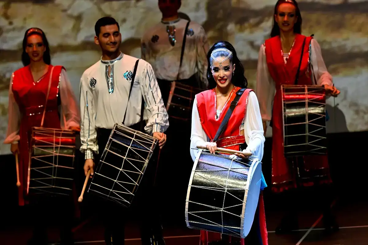 rusya-cumhuriyet-bayrami-anadolu-atesi-nin-gosterisiyle-aa-2026-10-29-03