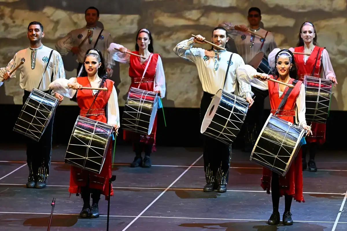 rusya-cumhuriyet-bayrami-anadolu-atesi-nin-gosterisiyle-aa-2026-10-29-17